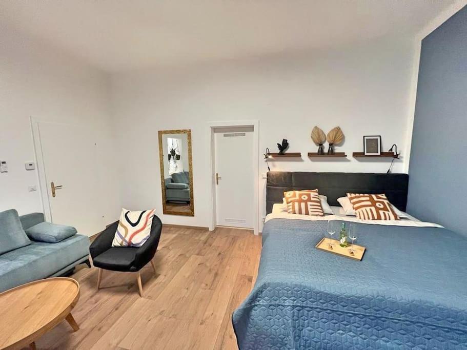 Design Apartment *